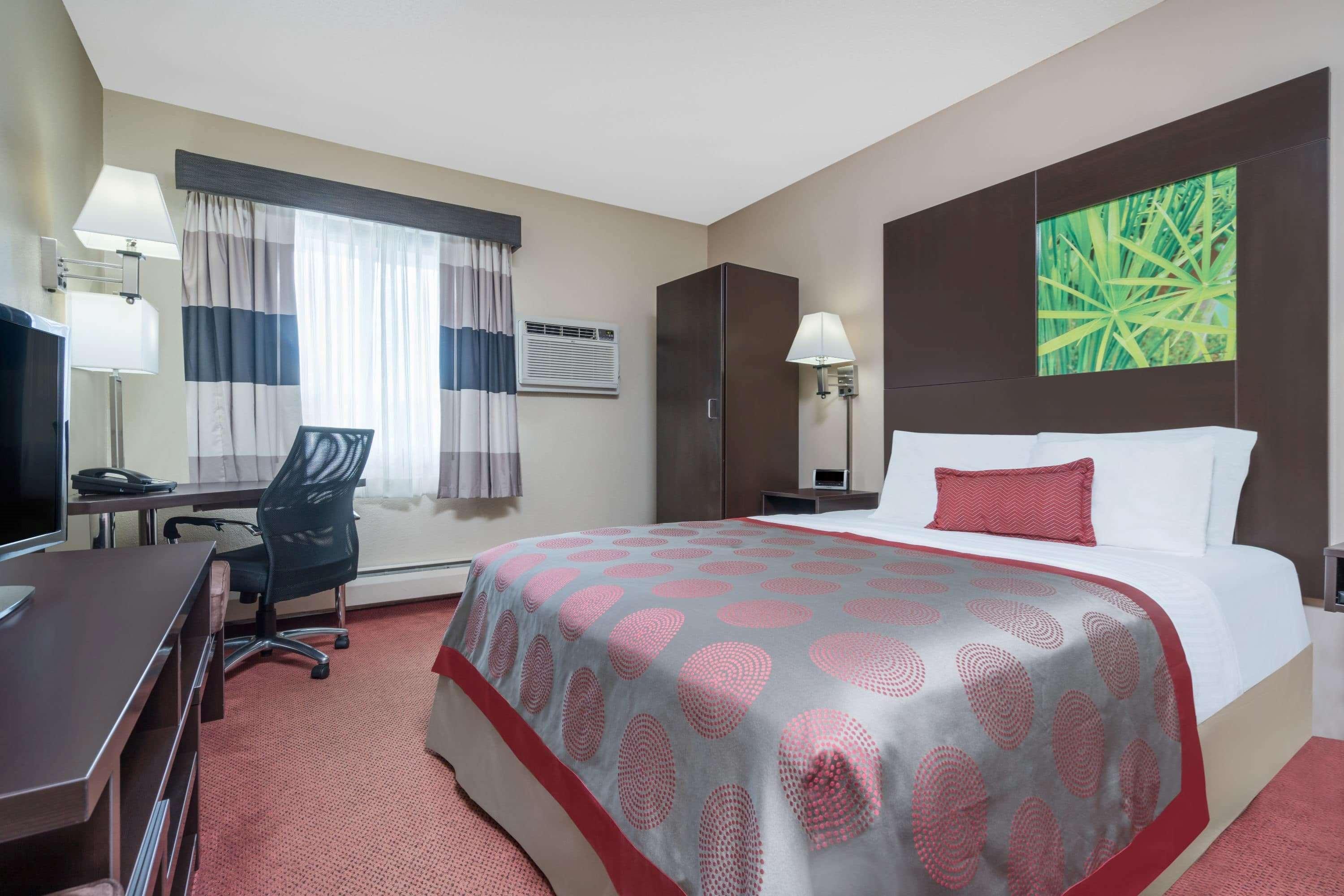 Ramada By Wyndham Minneapolis Golden Valley Exterior foto